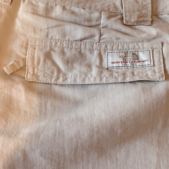 The north face shorts - Picture 6 of 7